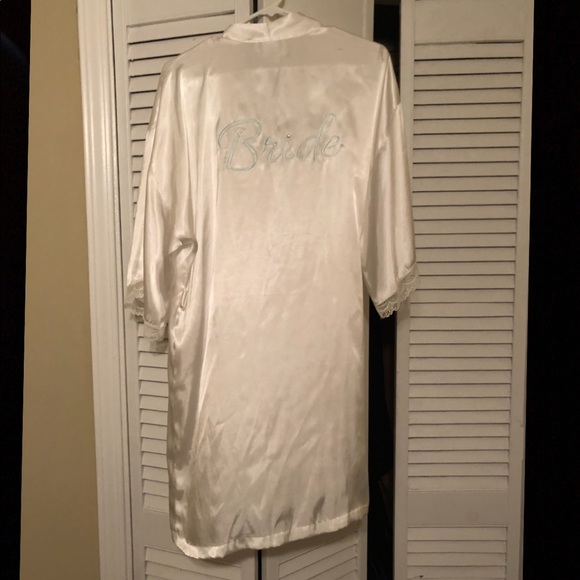 Apt 9 Bride Robe - Med - Picture 2 of 9